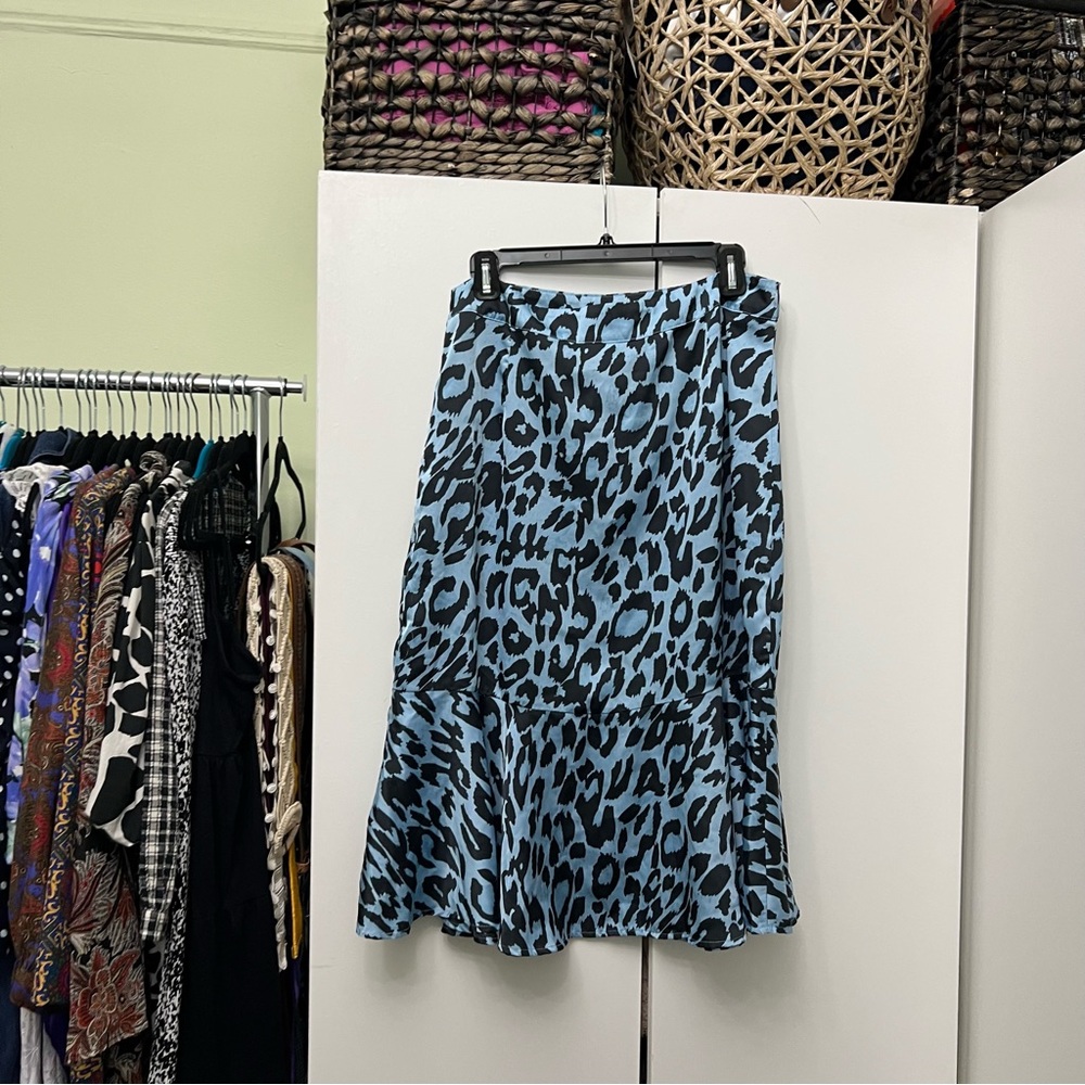 ASOS Blue & Black Satin Leopard Animal Patterned Midi Ruffle Modest Slip Skirt - Picture 6 of 10